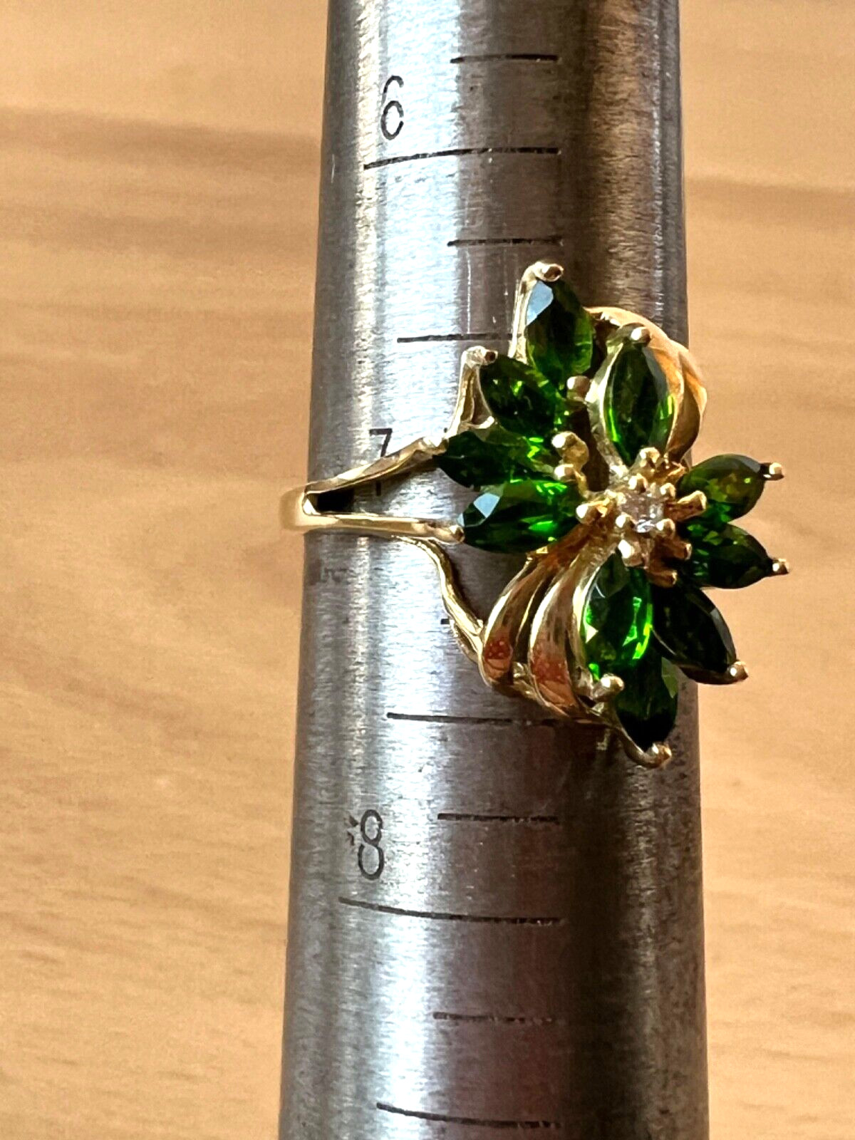 VINTAGE 14K YELLOW GOLD VIVID GREEN CHROME DIOPSIDE DIAMOND COCKTAIL RING