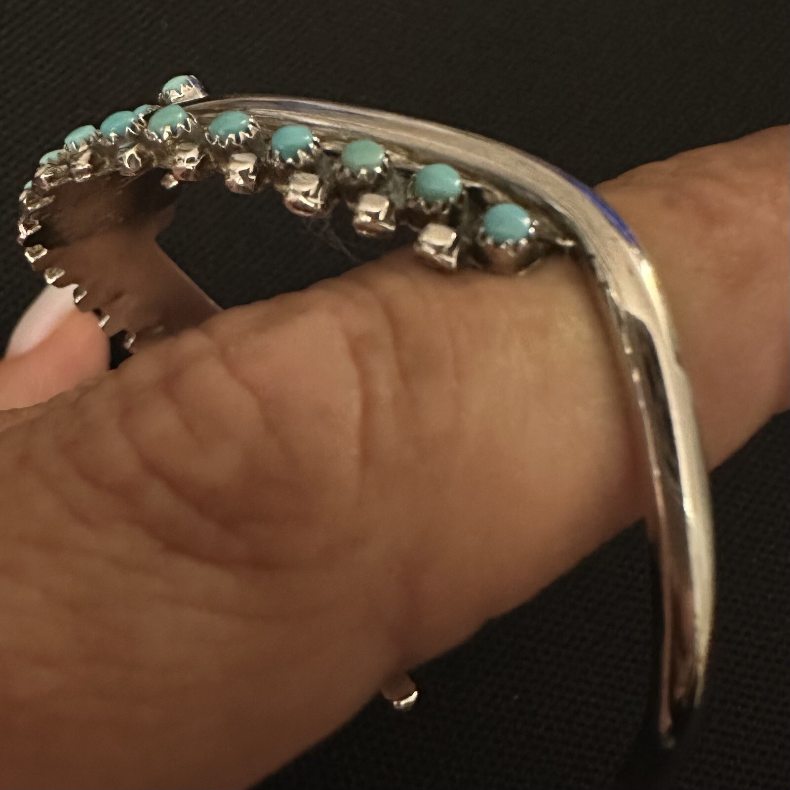 ESTATE STERLING NATIVE TURQUOISE SNAKE EYE ZUNI HENRIETTA QUETAWKI CUFF BRACELET