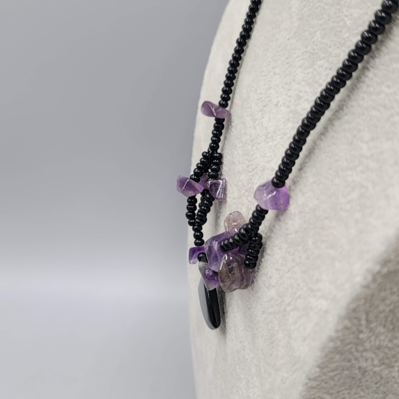 Vintage Amethyst Bead Necklace Black Seed Bead Barrel Clasp 20 in