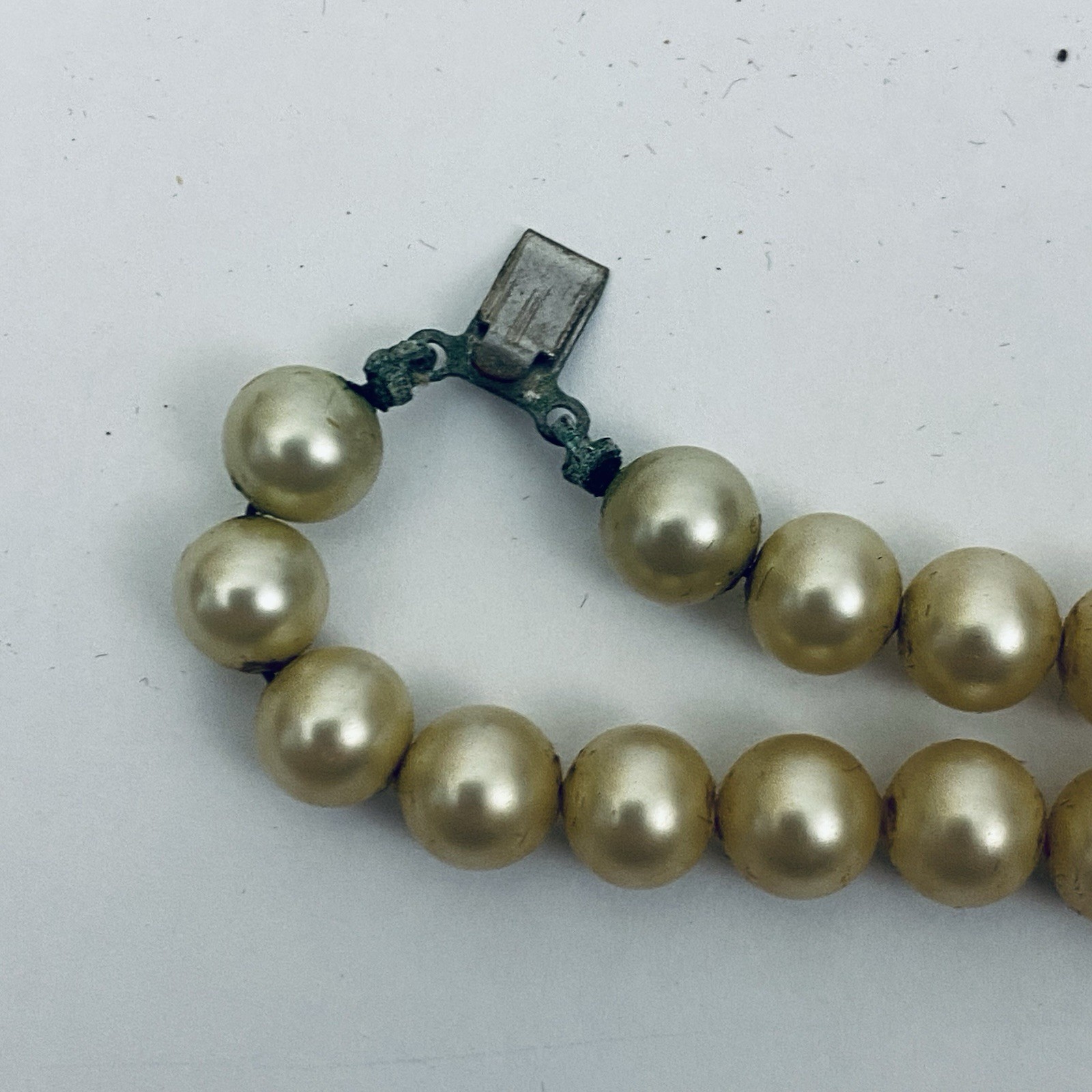 Vintage 18″ Deltah Simulated Pearl Necklace Double Strand 6.5 mm with Case