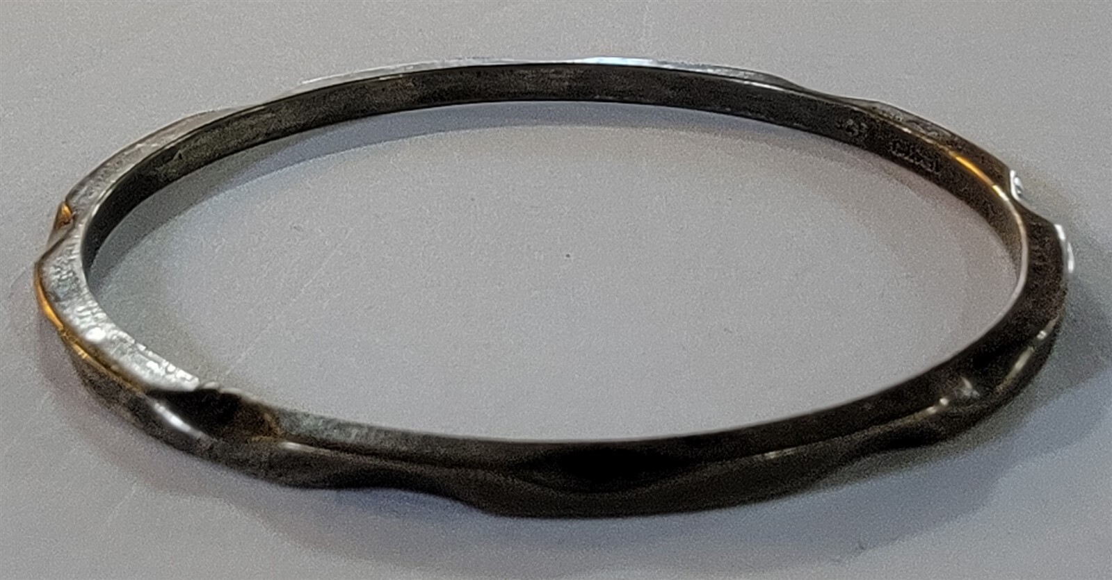 Vintage Beautiful Sterling Silver 925 Mexico Bangle Bracelet Tarnished