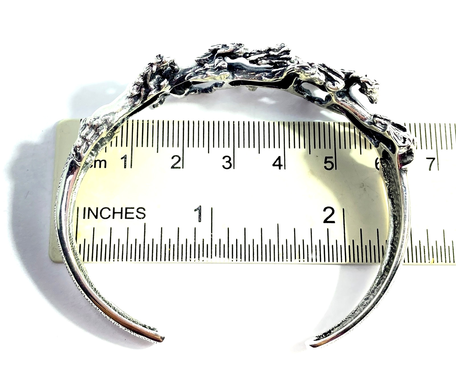 Vintage Sterling Silver 3D Galloping Horses Textured Cuff Bracelet 2 3/8″