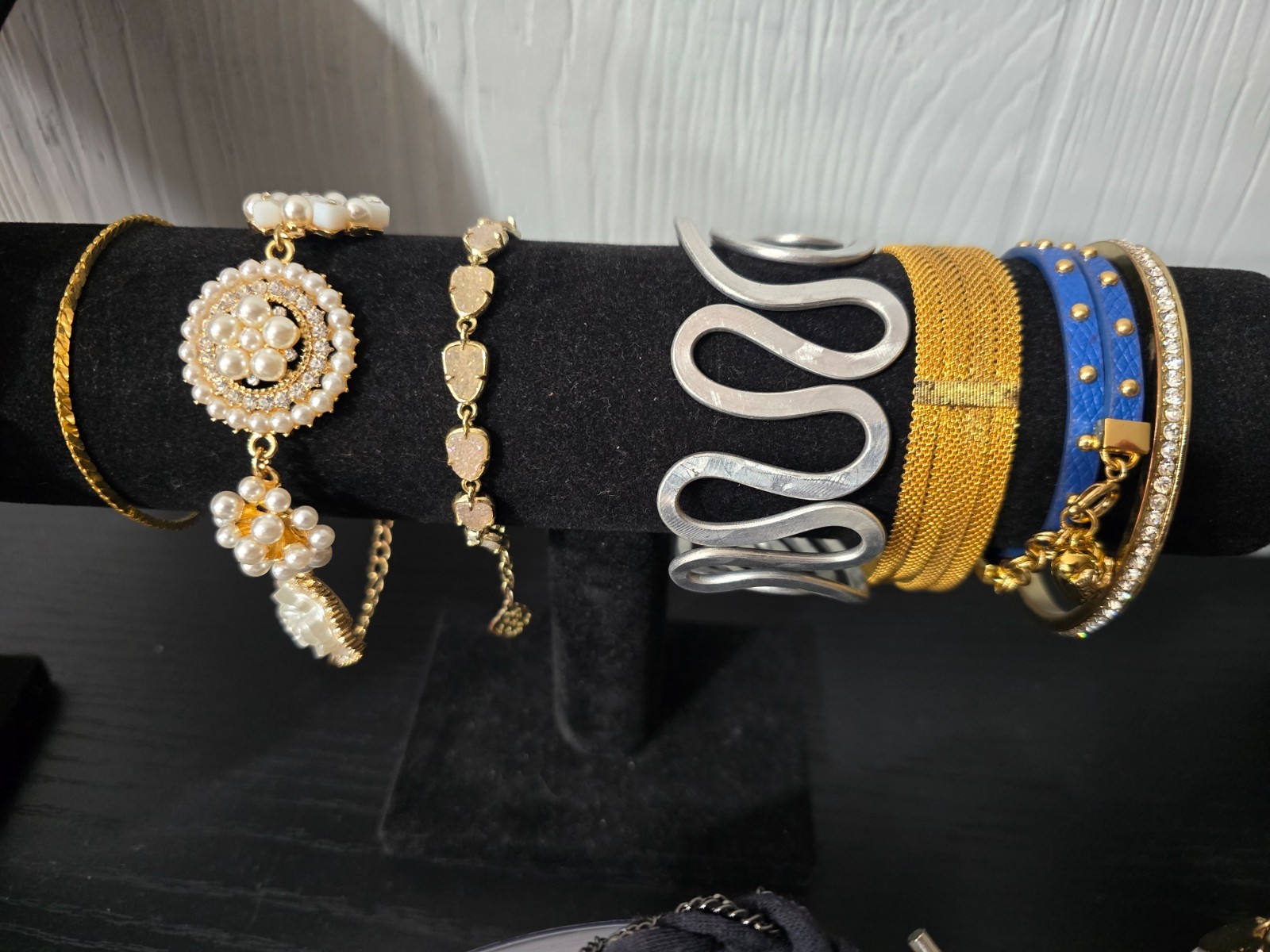 Elegant vintage /now jewelry lot some signed