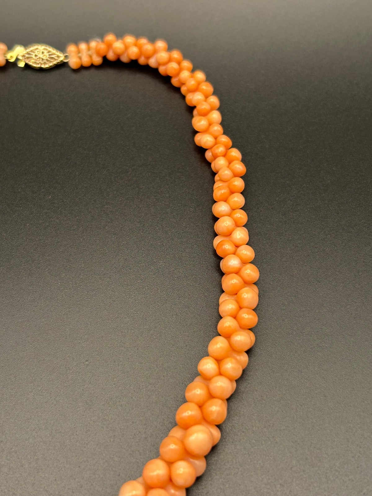 Vintage Heavy Chunky Orange Coral Bead Necklace 16” 10K Gold Clasp 41g Estate