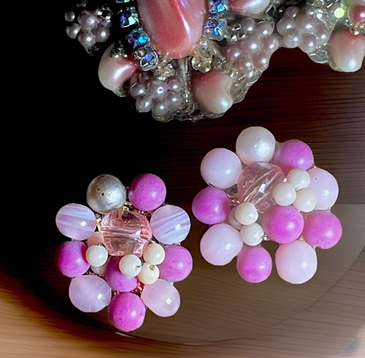 Lot -10 CLUSTER BEADED’ CLIP ON EARRINGS Pinks/purples/white/green gold Costume