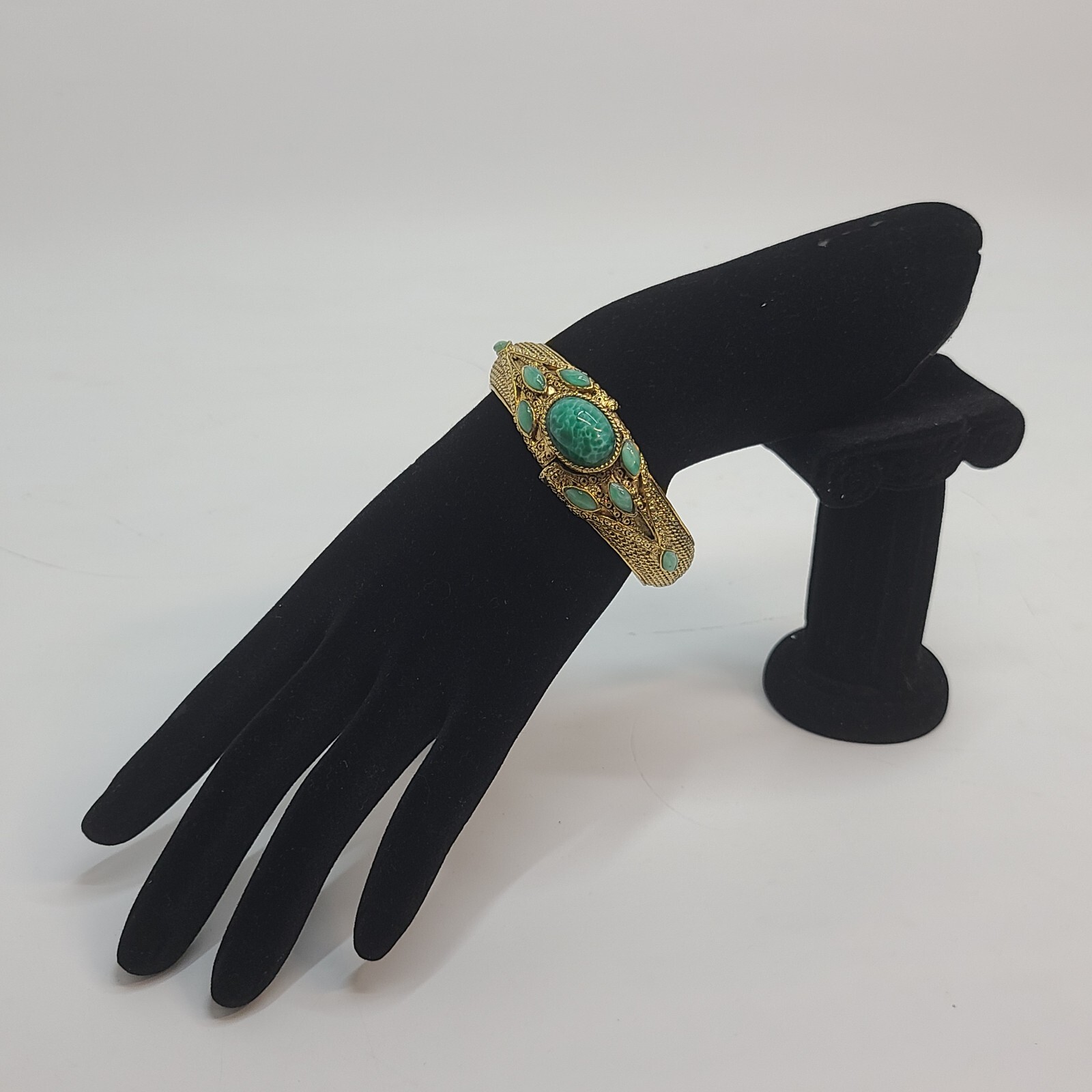 Gorgeous Vintage Hobe Bracelet Green Poured Glass Rhinestone Gold Tone Finish
