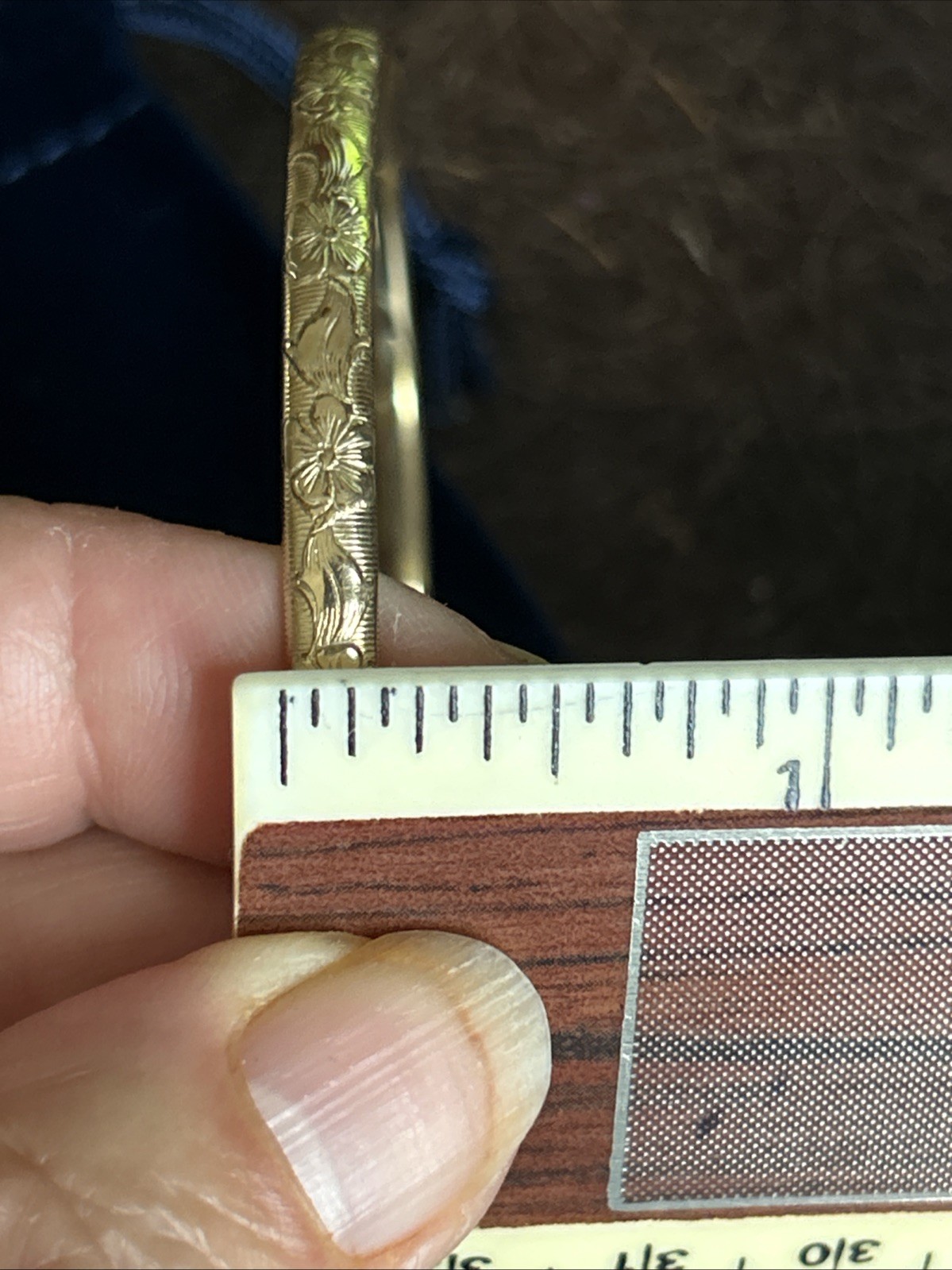 Vintage WINARD 12K Gold Filled Hinged Bangle floral Etched secure with Bar