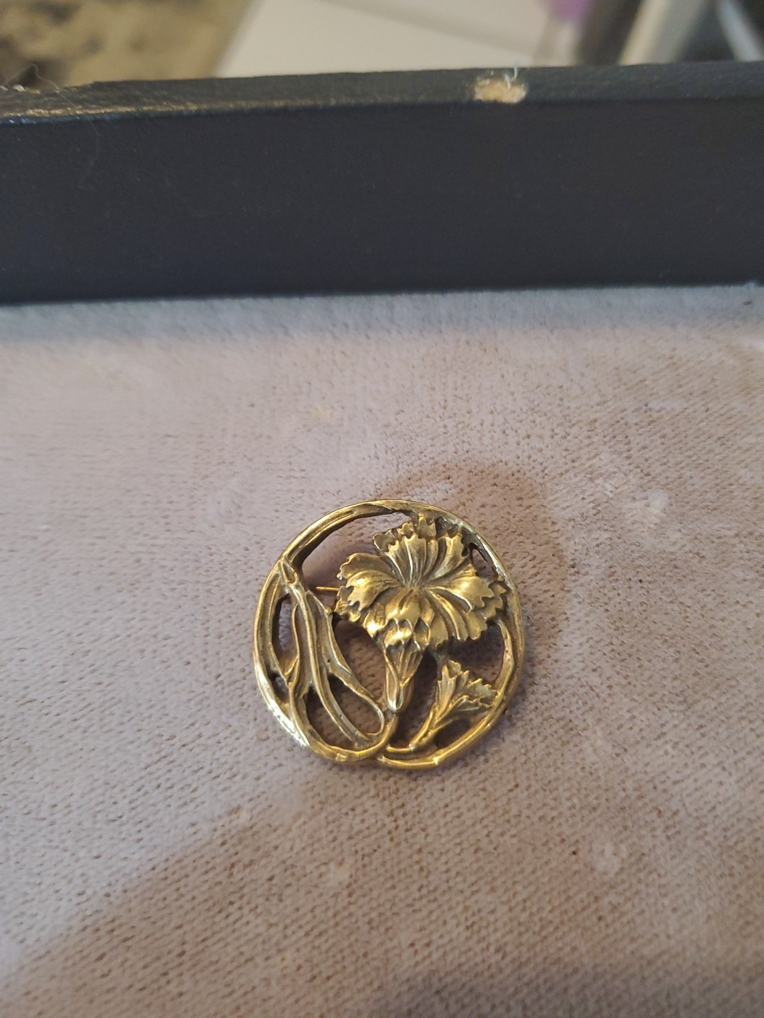 ALVA Museum Replica Gold Floral Brooch 2.8cm 1 1/8″ In Around