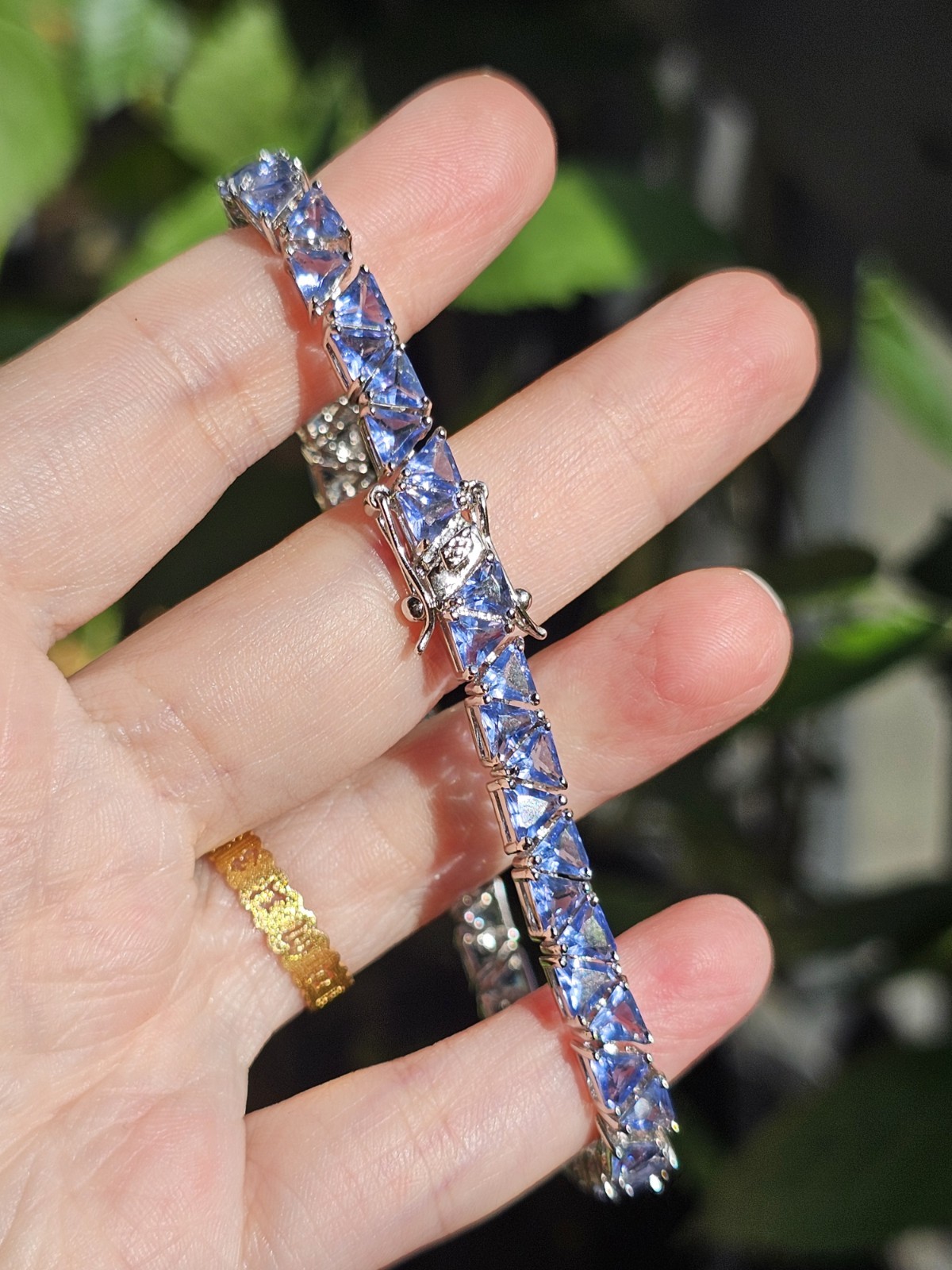 Vintage 925 Sterling Silver Trillion Cut Tanzanite Glass Tennis 8″ Bracelet