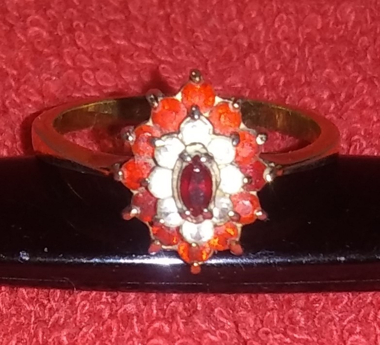 Vintage Ruby & Garnet Color Diamond Accent Gemstone Gold Tone Cocktail Ring Sz 9