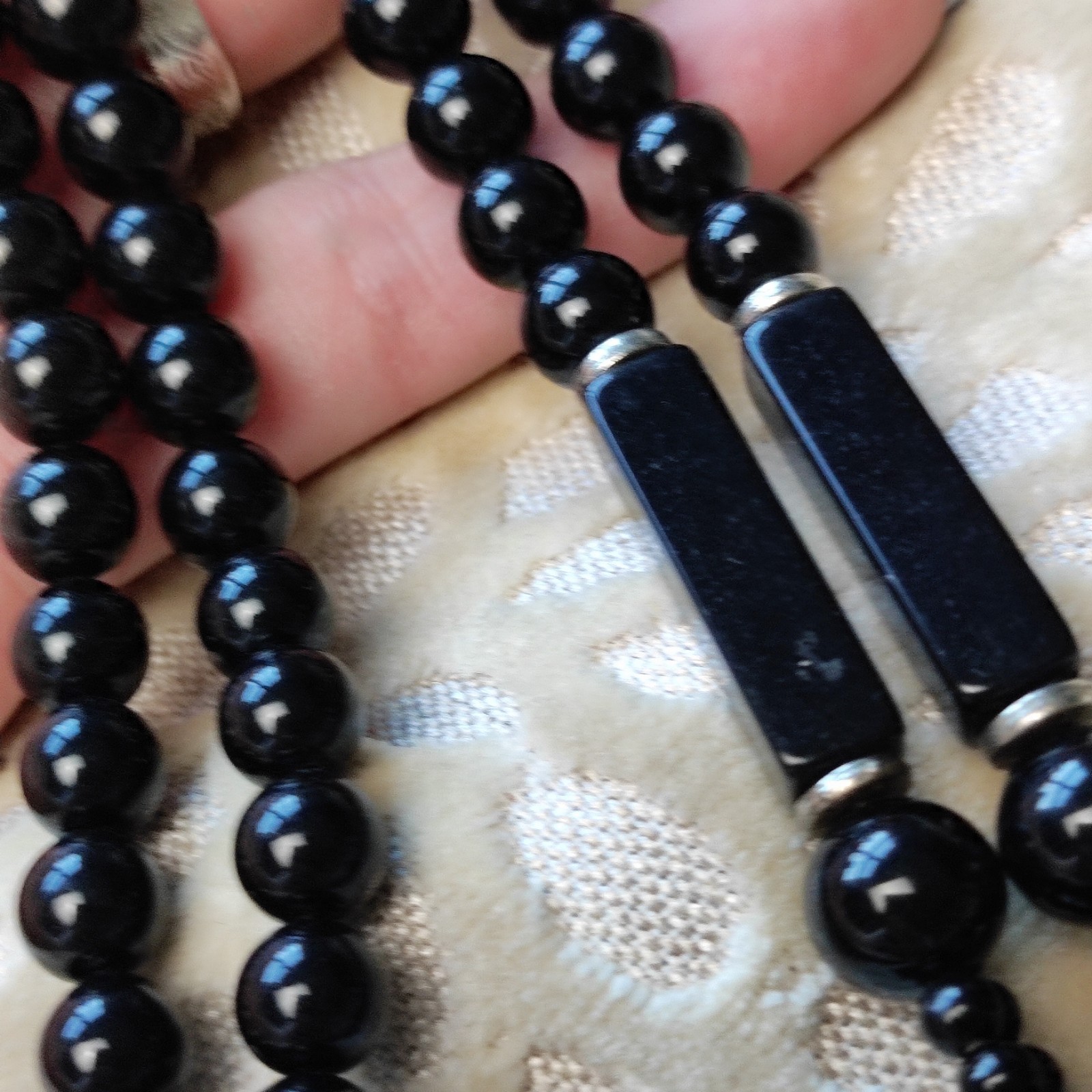 Vintage Womens Black Silver Beaded Necklace Large Side Bead Box Tab Insert Close