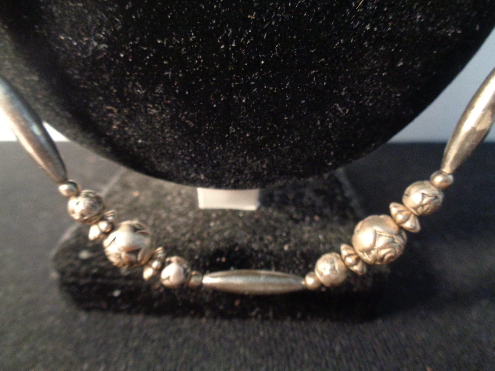 VINTAGE SOUTHWESTERN STYLE SILVER LIKE 28 INCH NECKLACE,BALLS,BARRELS,DISCS.