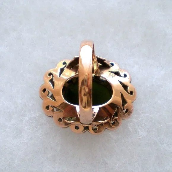 Vintage Solid 18K Rose Pink Gold Green Nephrite Jade Solitaire Cocktail Ring