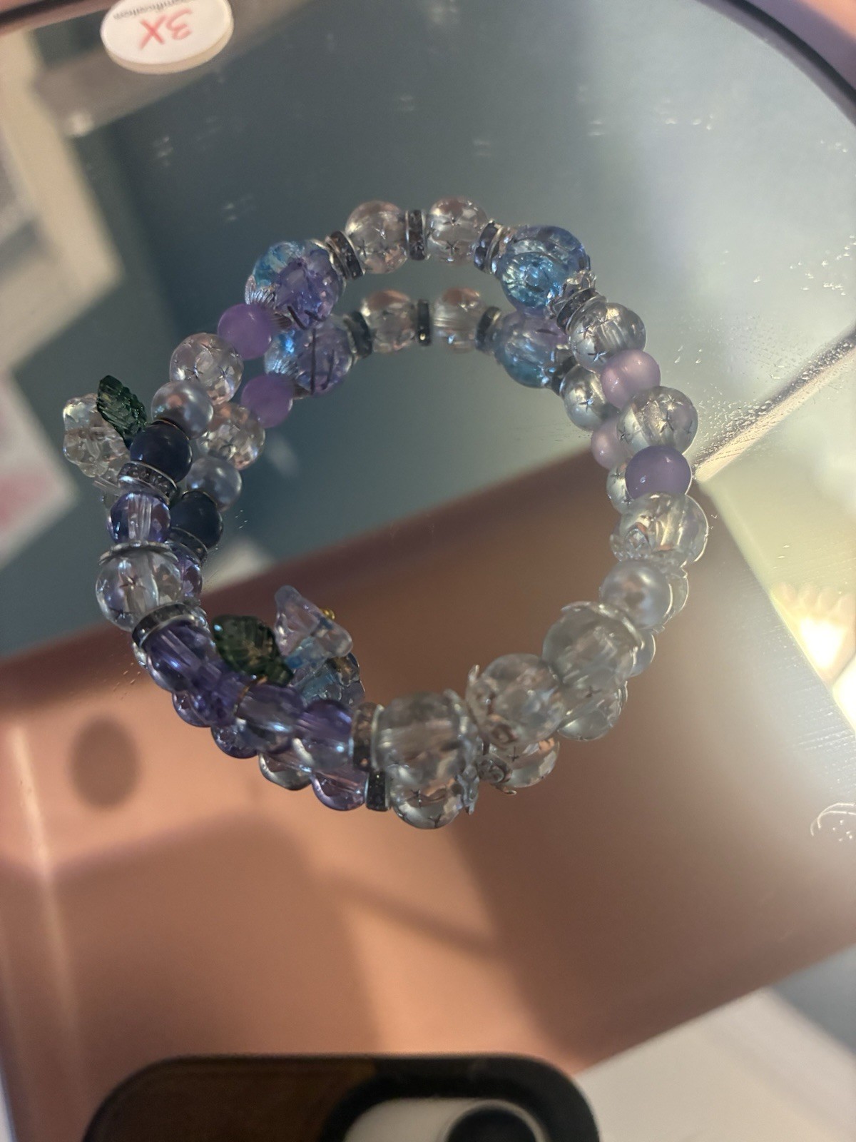 High-quality glass like beads Silver pearls, a dreamy combination. No filters.