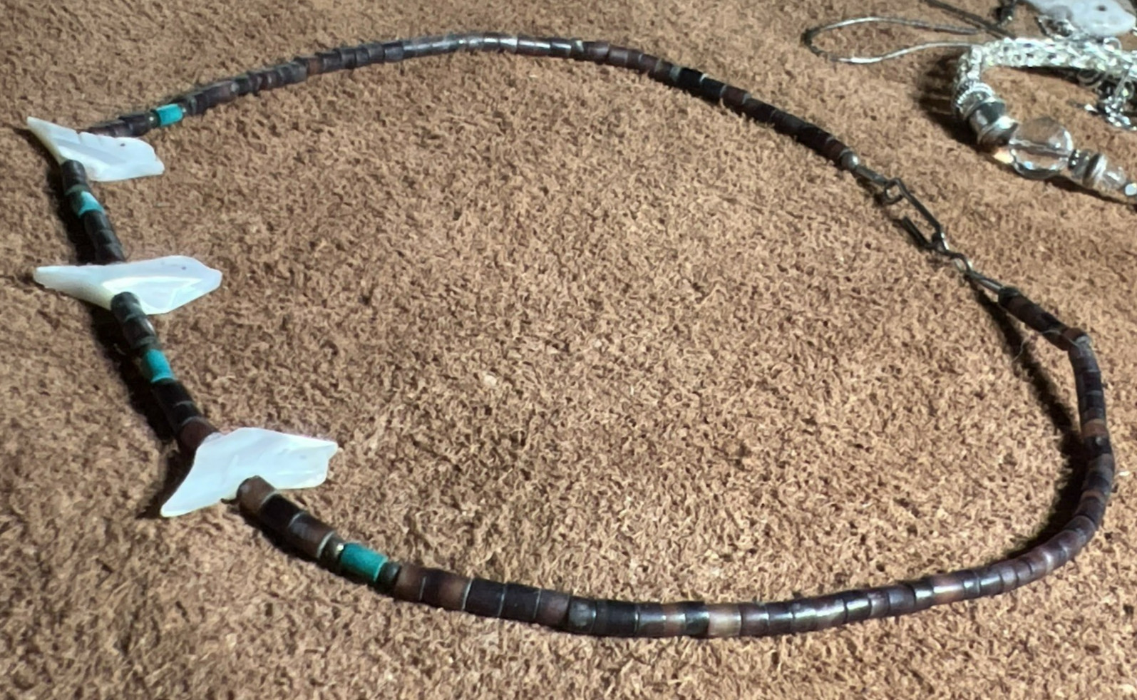 Native American Choker Necklace ~ MOP Bird Fetish Heishi Turquoise ~ 15.5” 7.6g