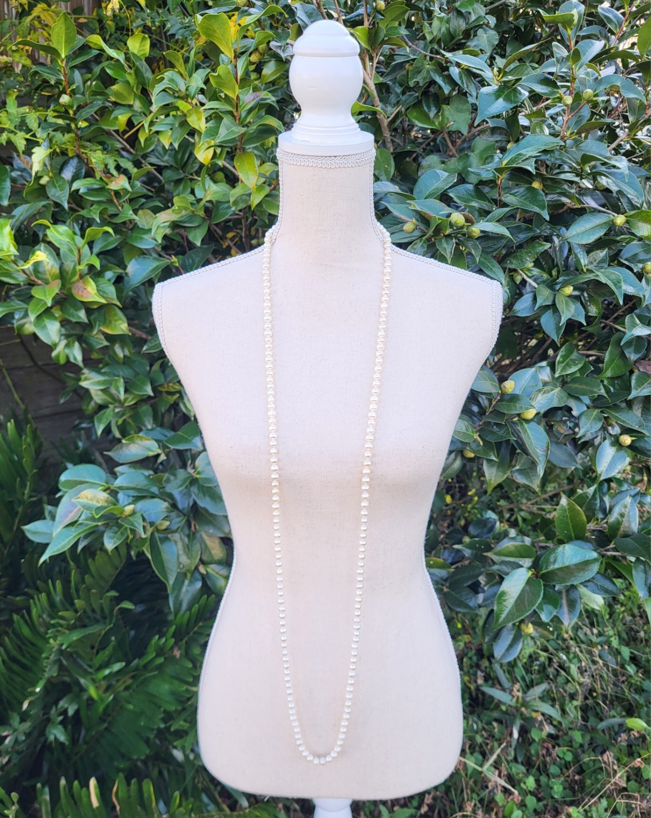 Vintage 52″ Long Single Strand 7-8mm Off White Pearl Necklace June Birthstone