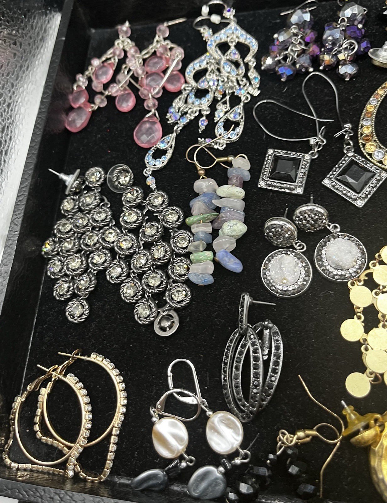 VTG-modern Fashion Drop Earrings Multi Designs Materials Wear Resell 46pr. Lot