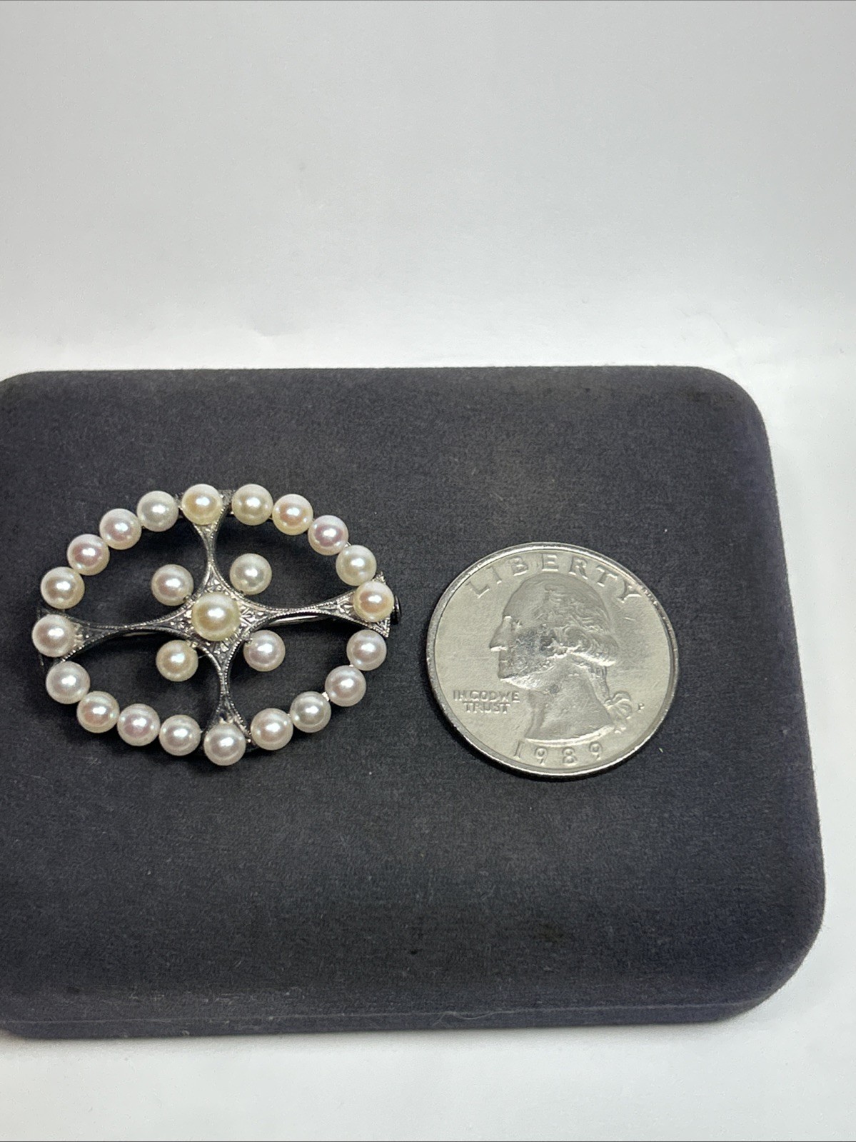 Vintage Mikimoto Sterling Silver Japanese Akoya Pearl Oval Wreath Cross Brooch