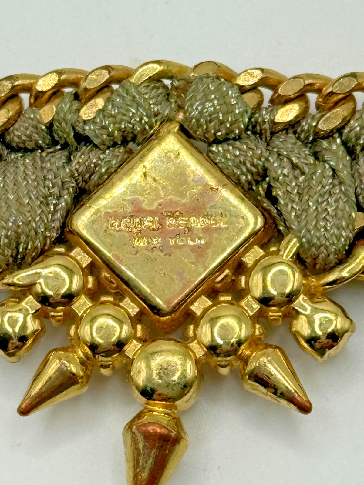 Henri Bendel Champagne Crystal Rhinestone Leather Gold Tone 3 D Snap Bracelet
