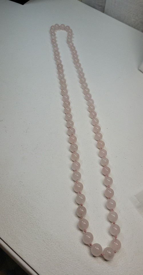 VTG Rose Quartz Hand Knotted 32″ Continuous Gemstone Bead Necklace