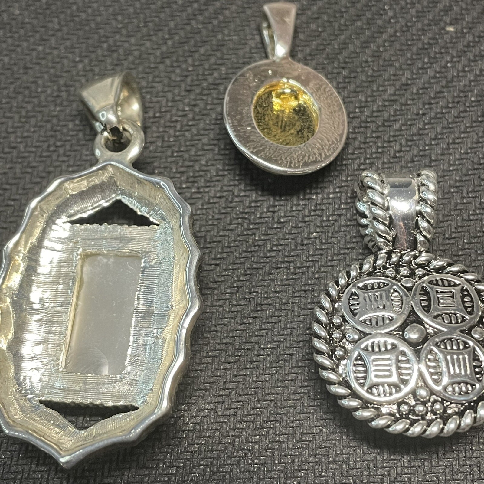 (Set Of 3) – 2 White & 1 Blue Cats Eye Glass Pendant Silver Tone – No Chains VTG