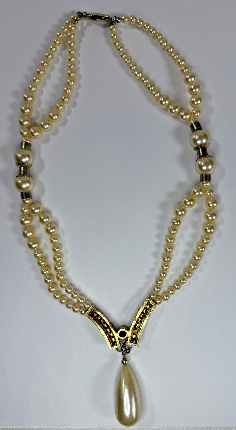 vtg 18″ Double Strand Faux Pearl Teardrop V Necklace 10kt Gold plated Wedding