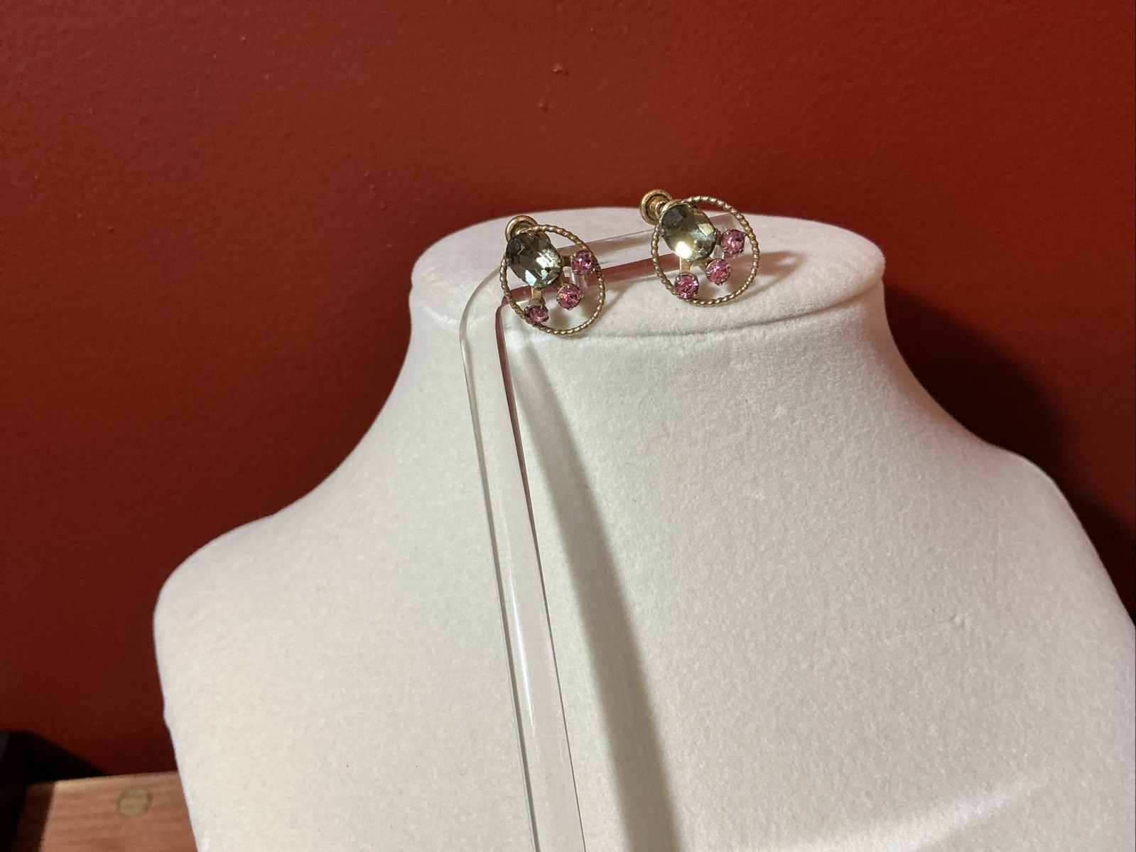 Vintage Van Dell Filigree Setting Screw back Earrings Pink And Green Rhinestones