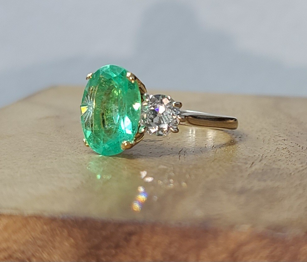 14k Two-tone Gold Engagement Ring 3.57ct.Natural Colombian Emerald Oval GIA CERT