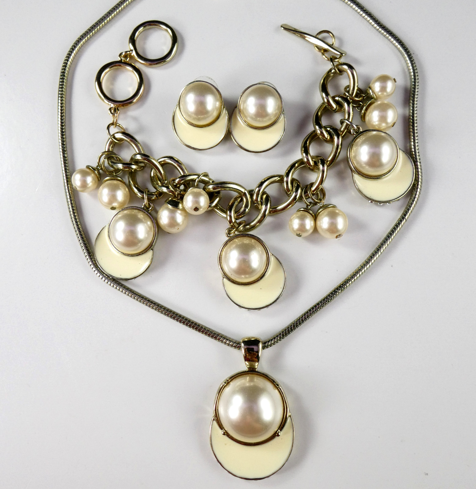 Coldwater Creek Cream Enamel Pearl Necklace Bracelet Earrings Set 3 Piece