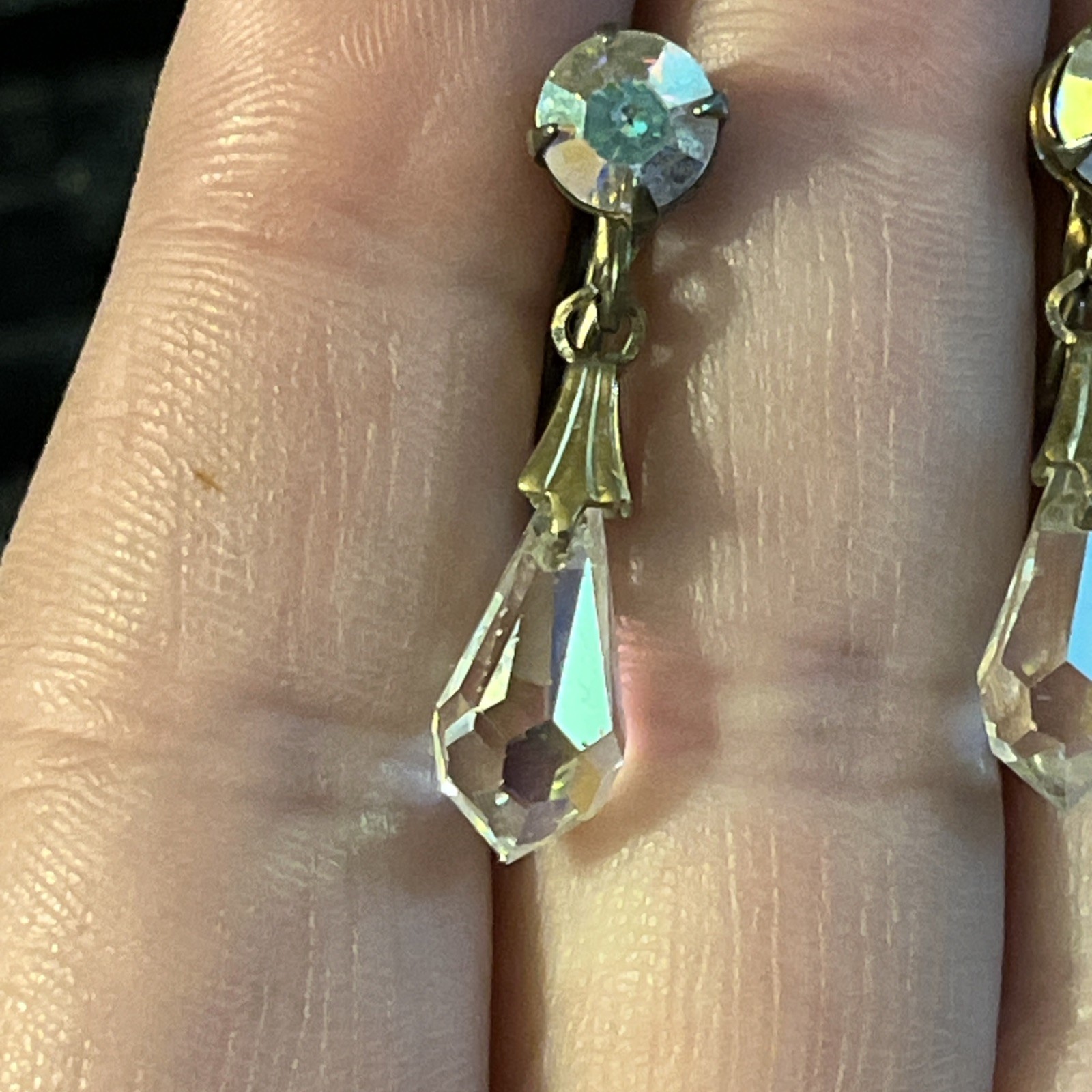 Vintage Goldtone Teardrop Faceted AB Crystal Drop Dangle Screw Back Earrings