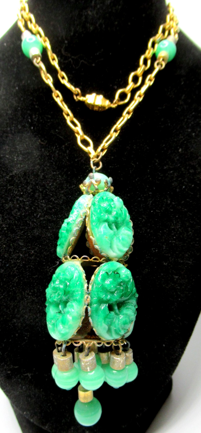 Amazing Carved Peking Green Jade Glass 3 Dimensional Vintage Pendant Necklace