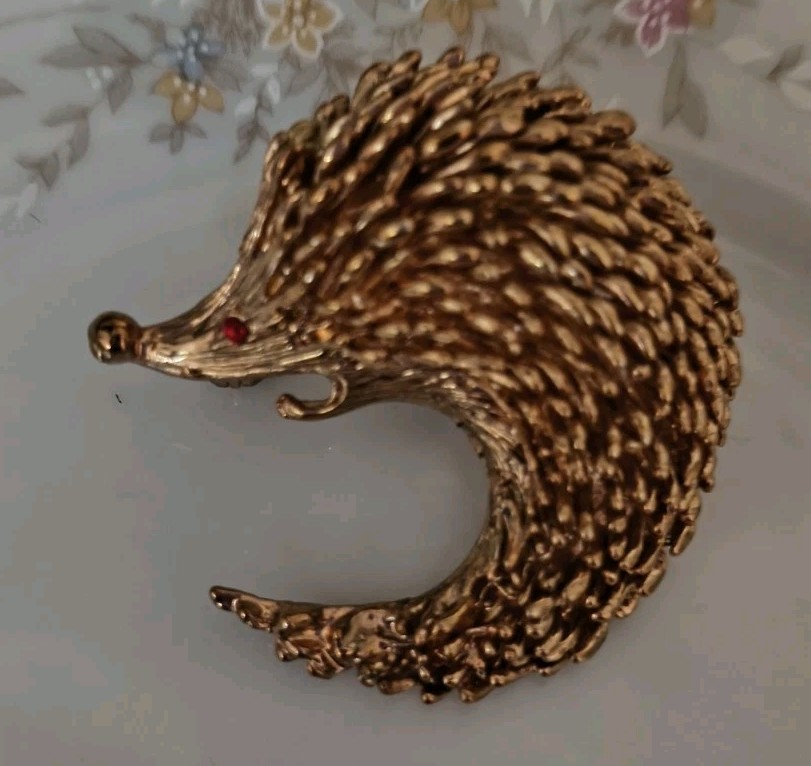 Vtg Rare Find ORENA Paris Hedgehog Brooch Gold Filled France