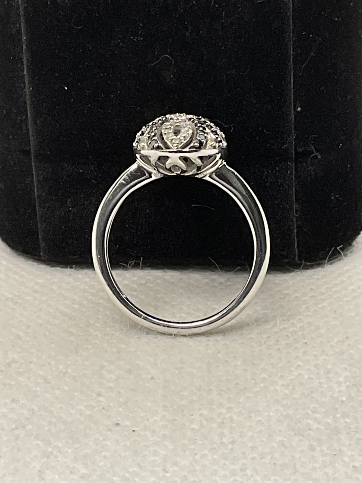 VINTAGE Solid 10K White Gold Black & White Diamonds DOME Style Ladies Ring 4gr.