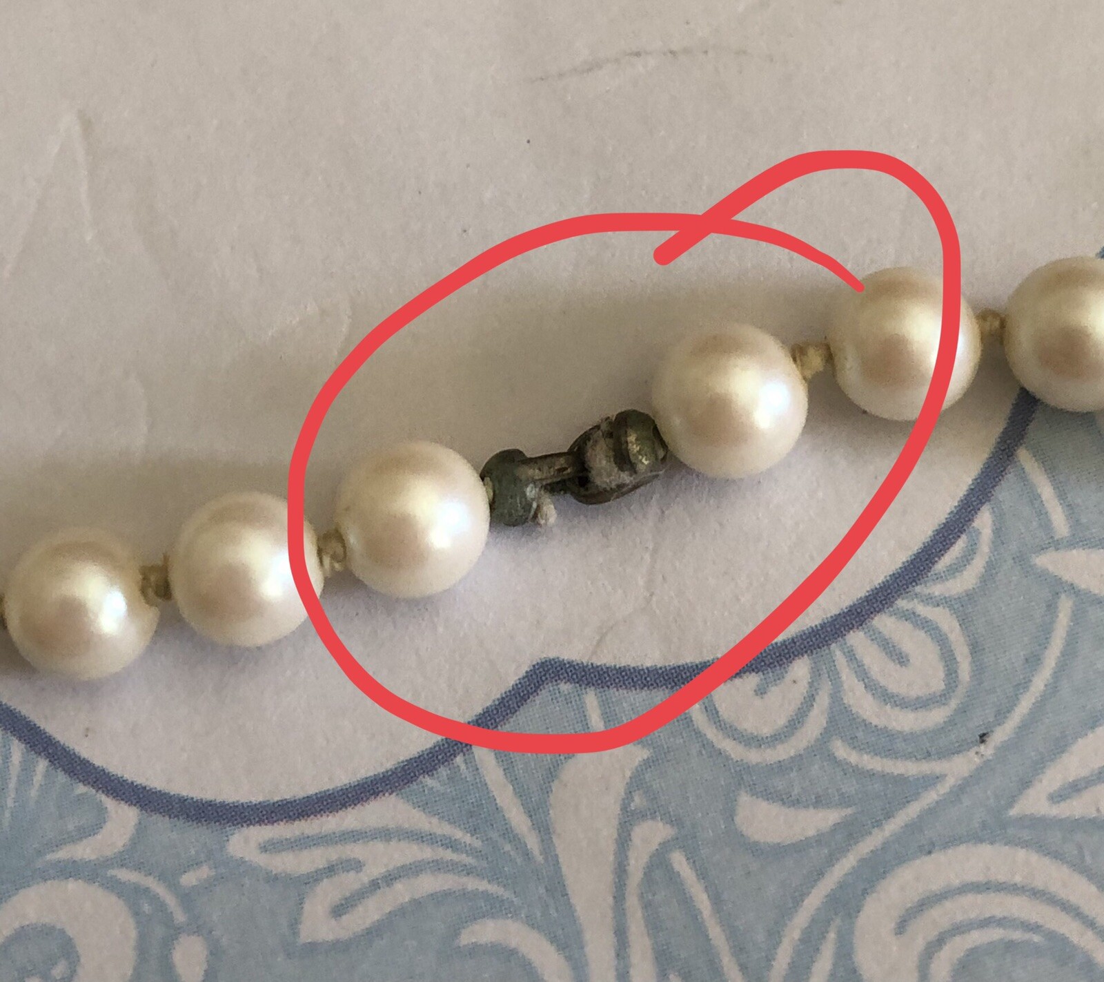 Vintage Mid Century Modern Faux Hand Knotted Pearl Strand ~ No Clasp ~ 27 1/4”