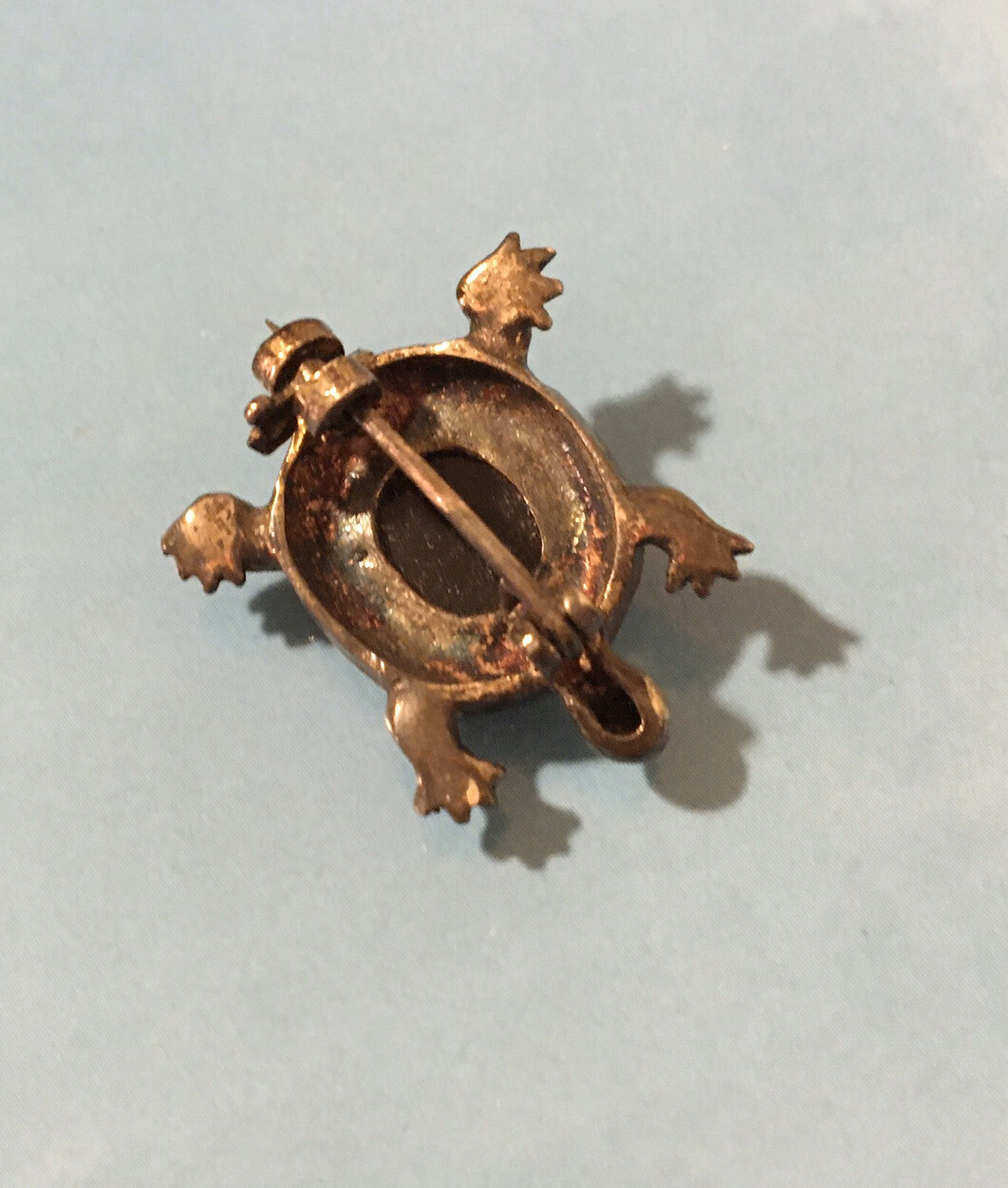 Costume Jewelry – Turtle Pin with Stone, & Great Detail – Safety-clasp Sharp Pin
