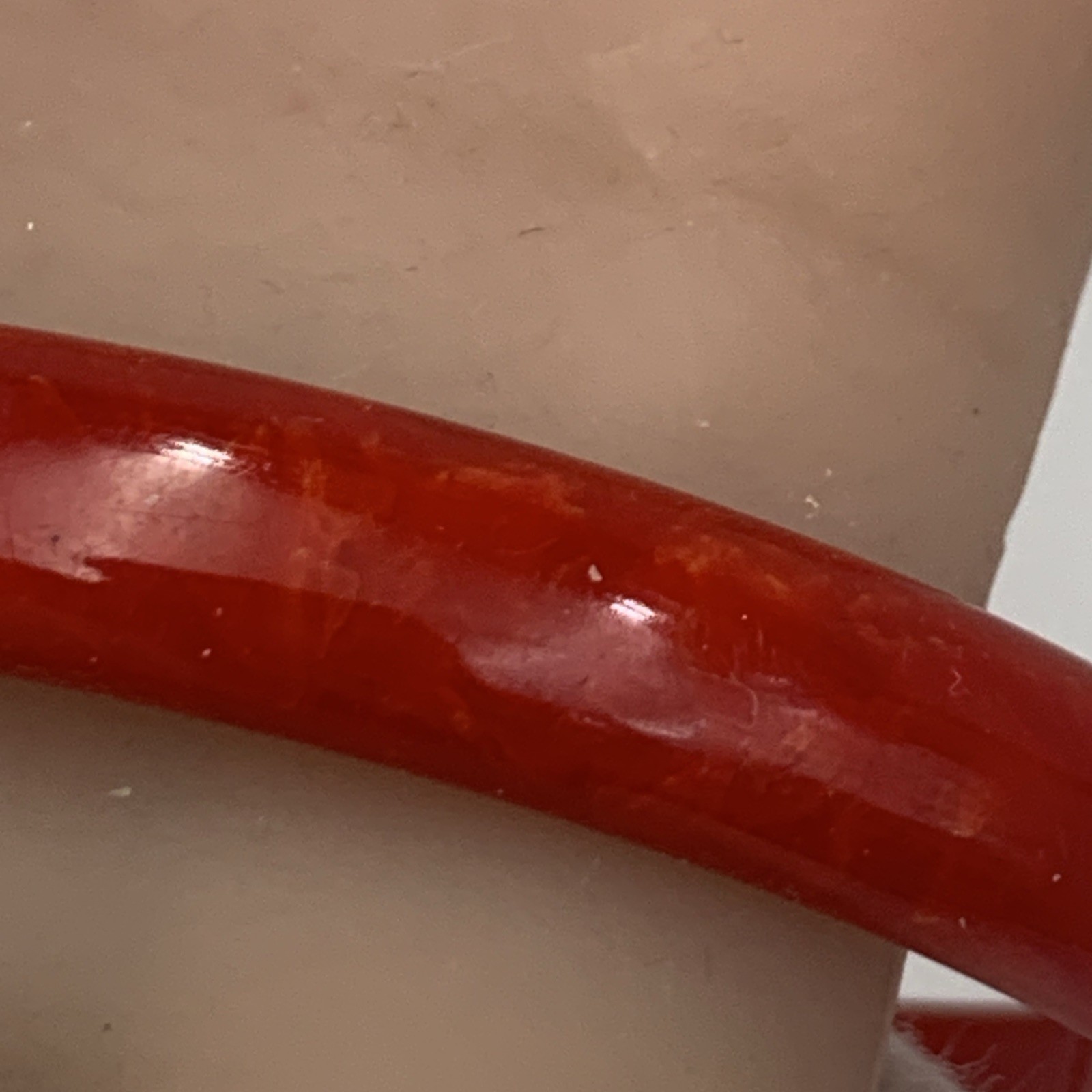 Vintage 10 mm Wide BAKELITE Carved Bangle Bracelet Red Marble