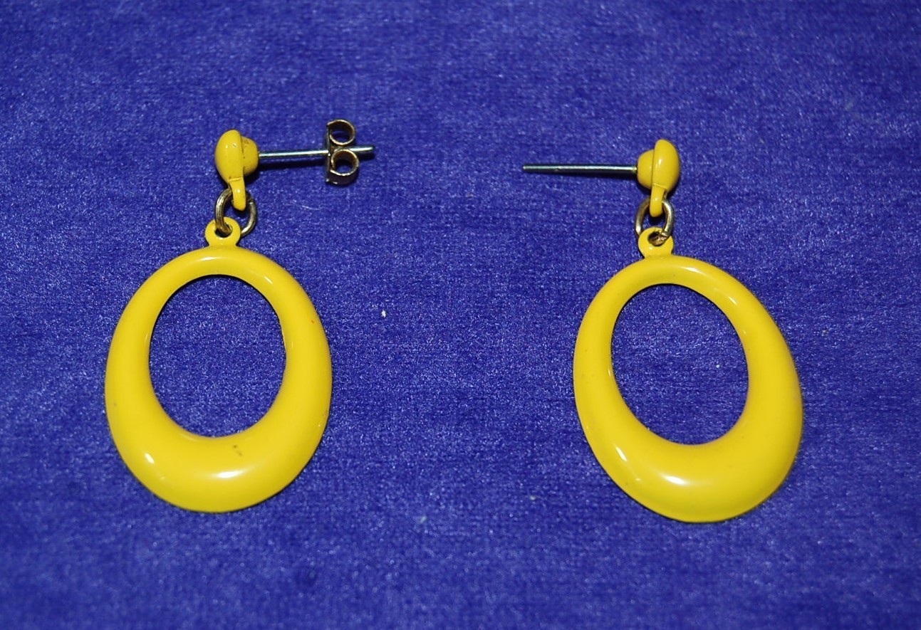 Pair of Vintage Yellow Hoop Stud Earrings about 1-3/8″ Long – My Lot #18C