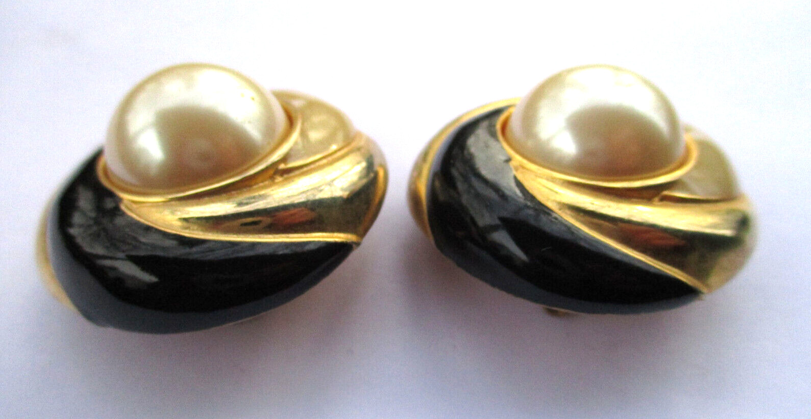 Gay Boyer Clip On Earrings Cabochon Faux Pearl Metallic and Enamel Swirl Vintage