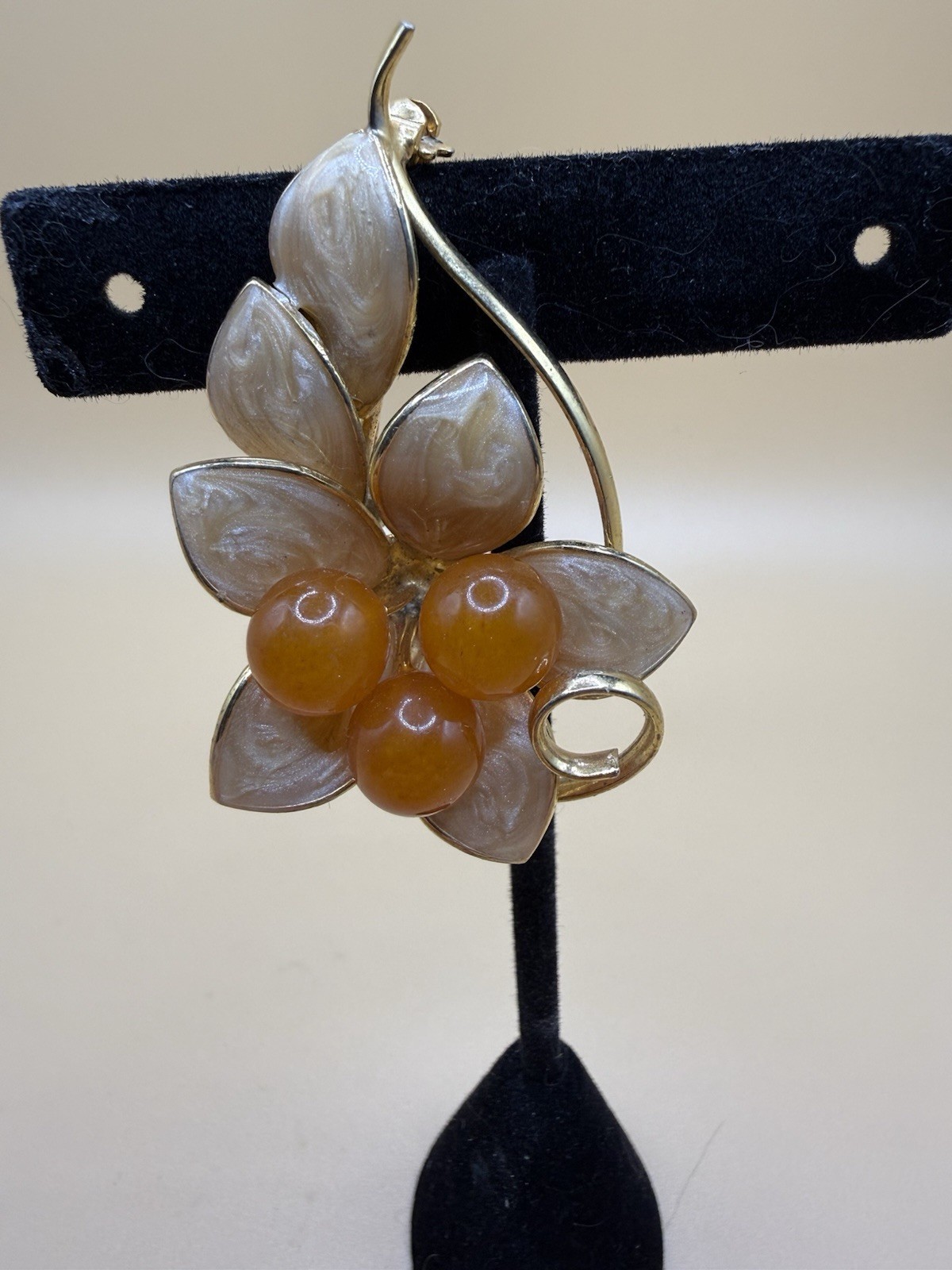 Gold Tone, Enamel And Acrylic Orange Berry/Flower Spray Brooch Pin