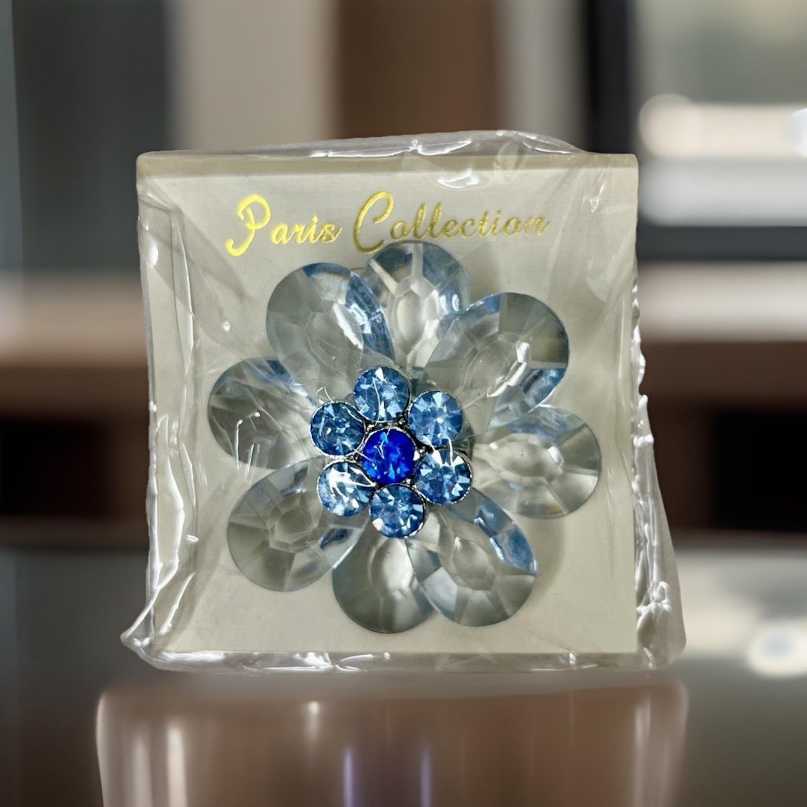 Blue Crystal Acrylic Flower Brooch Pin Faceted Petals Rhinestone New 3D Fashion