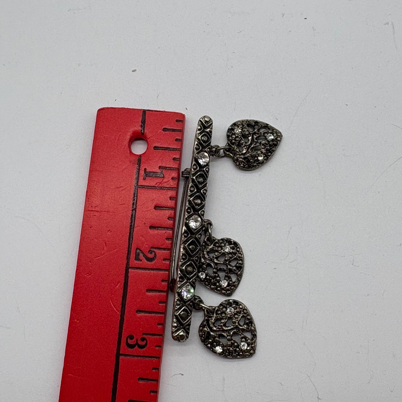 Vintage Pewter Bar Pin Brooch with 3 Dangling Filigree Hearts