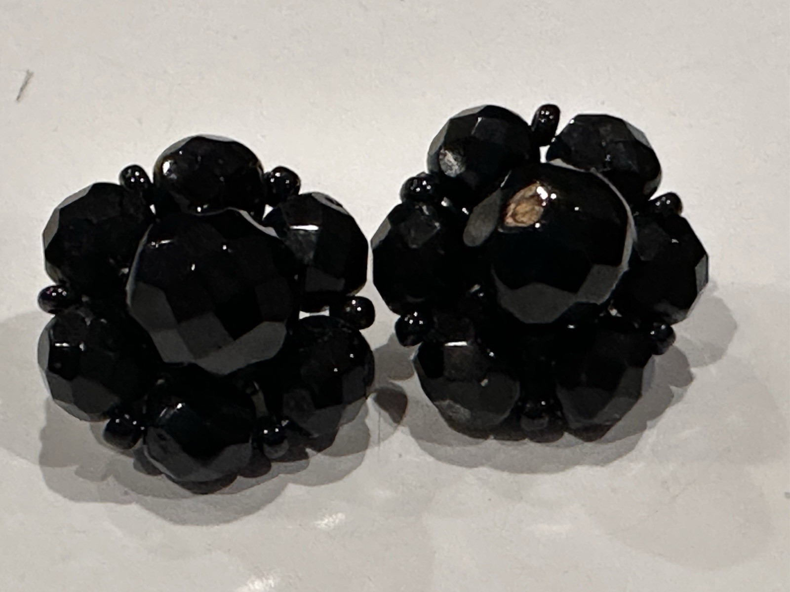 WEST GERMAN JAPAN WHITE BLACK GLASS LUCITE BEAD NECKLACE CLIP ON EARRING SET LOT