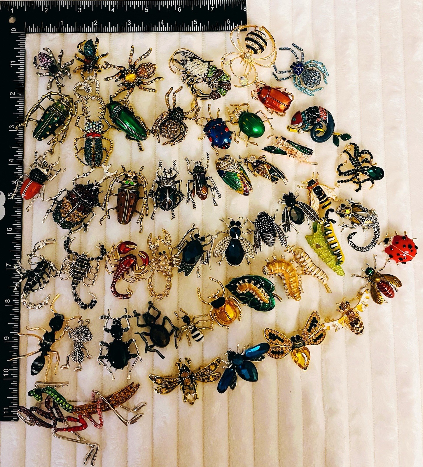 Lot 50 Bug Insect Brooches Pins Rhinestone Enamel Beetle Spider Scorpion Bee