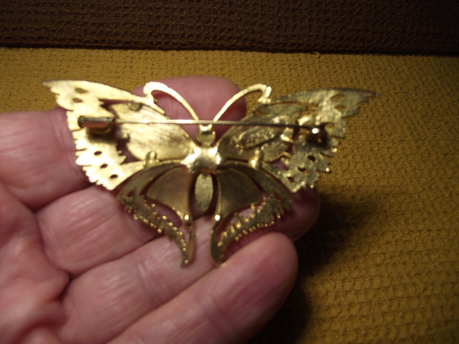 A VINTAGE ORENA PARIS GREEN AND BLUE ENAMEL GOLD TONE BUTTERFLY BROOCH FRANCE
