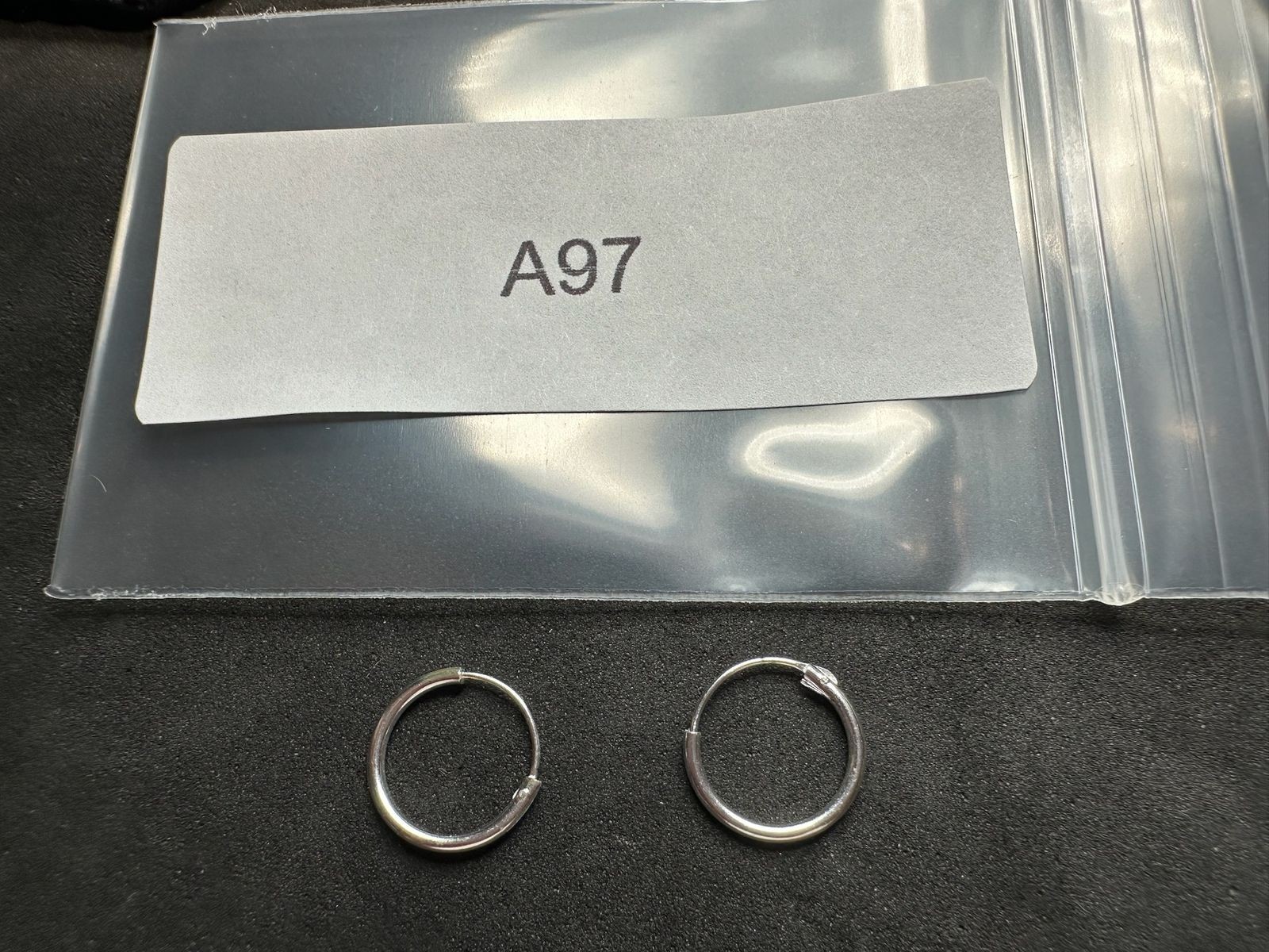 0.35g Vintage Sterling Silver 925 Small Hoop Earrings Classic M