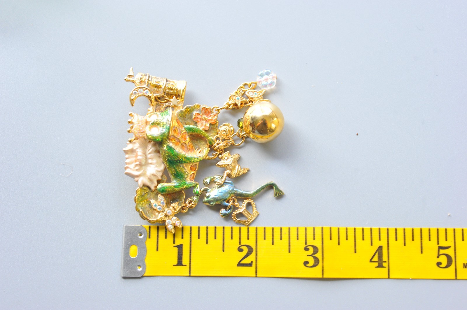 Kirks Folly Brooch dangle charm enamel rhinestone Frog Fairy prince crown AL14