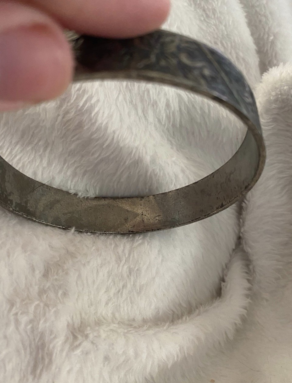 Vintage Silver Tone Floral Cuff Bangle Bracelet Ornate Repousse Scroll Pattern
