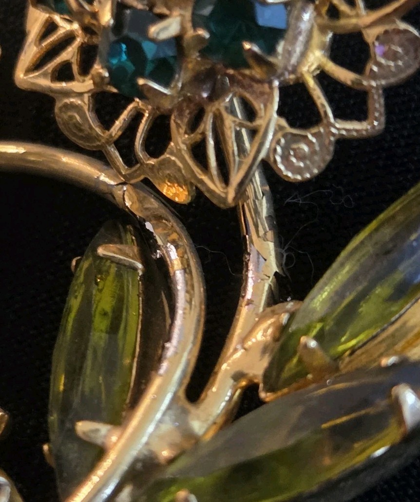 Vintage Green Rhinestone Floral Spray Brooch Gold Tone Mid Century Pin
