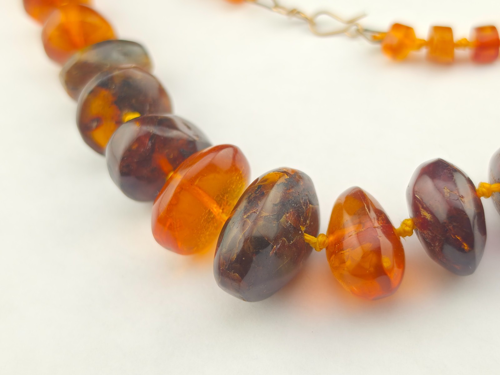 Victorian Natual Baltic Honey Amber Nugget Hand Knotted Graduated Beads Necklace