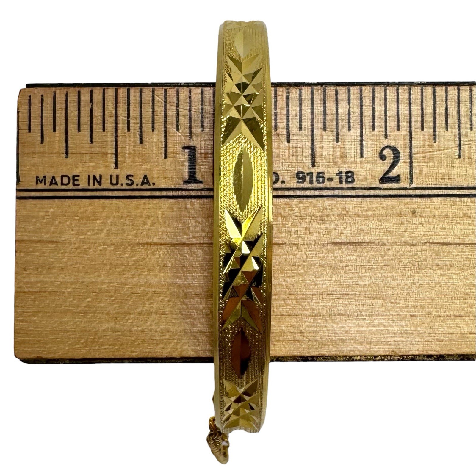 Vintage Gold Tone Hinged Bangle Bracelet Textured Finish w/ Diamond Cut Design